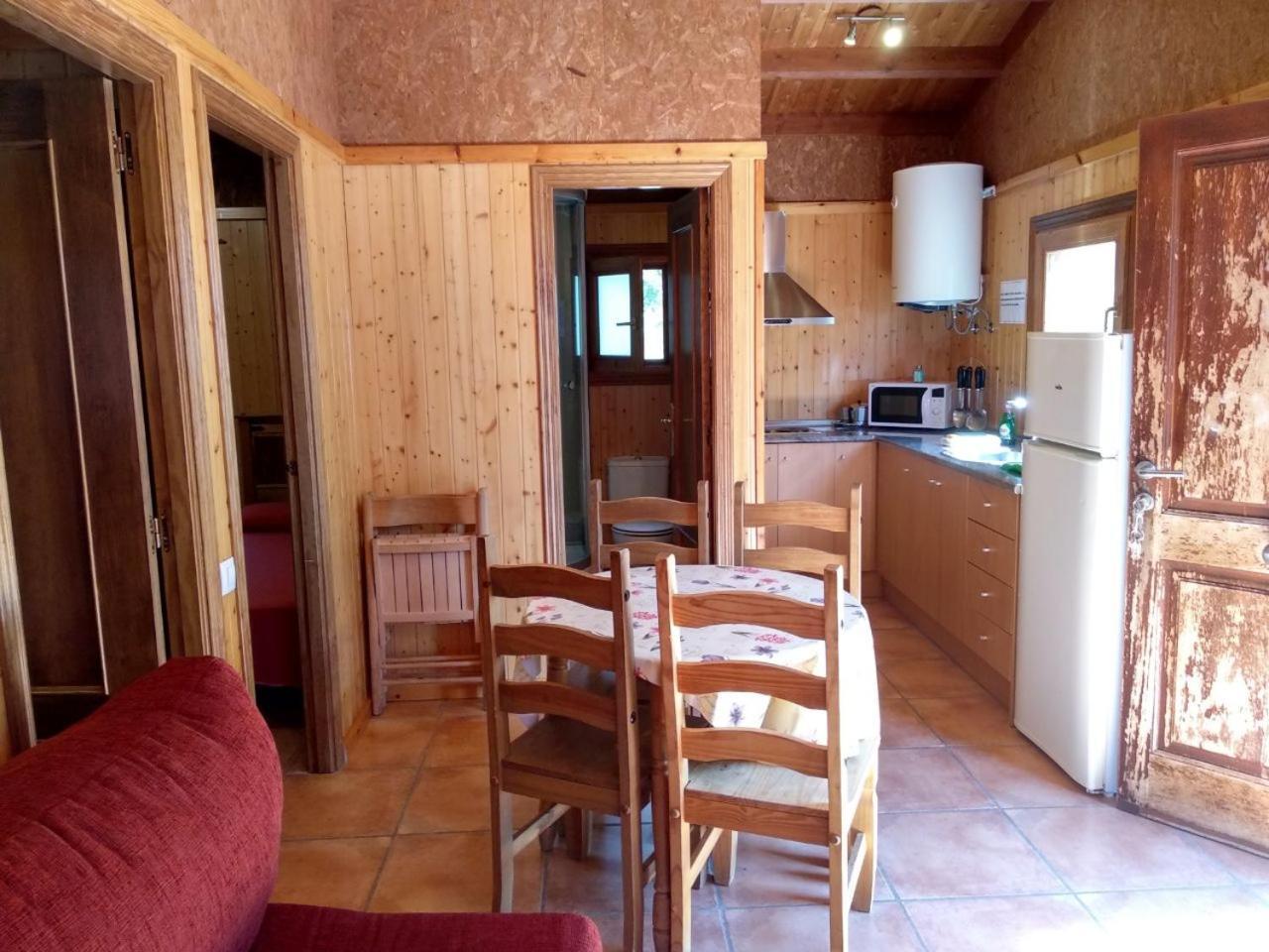 Camping Casa Fausto Cerca De Dinopolis Formiche Alto Exterior photo